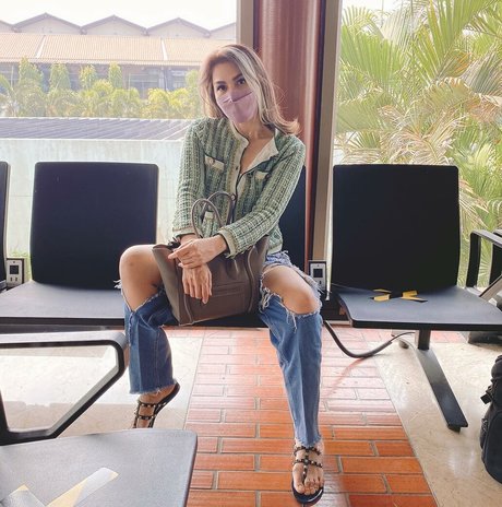 巨乳のオンリーファンズ 美しい 画像