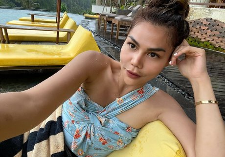 フェイシャルオンリーファンズ アートポルノ 写真