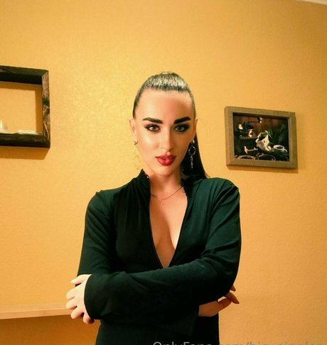 lolly helga 完璧なポルノスター 画像