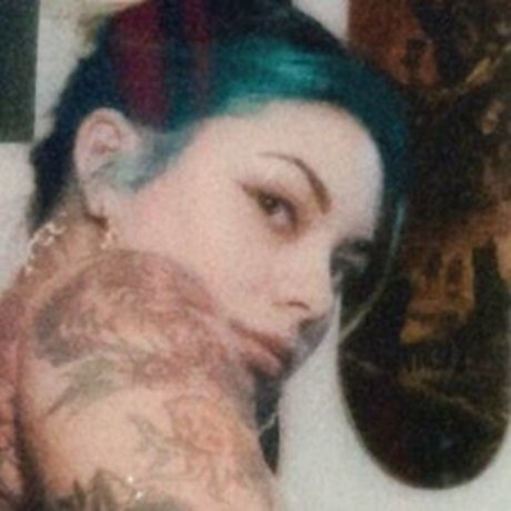 ゴス3P OnlyFans xxx 写真