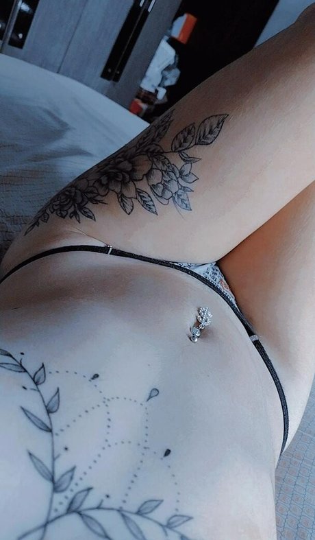 lilith__baby セックスポルノスター 画像