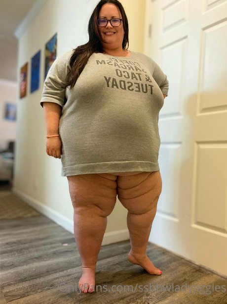 アナルトランスOnlyFans セクシーヌード ギャラリー