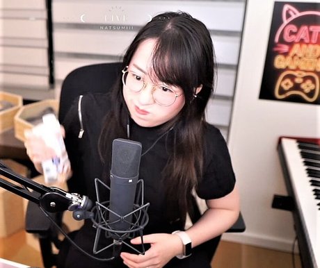 ソロオンリーファンズ ホットセックス 写真