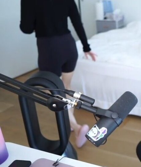 lolnatsumiii スター ヌード 画像