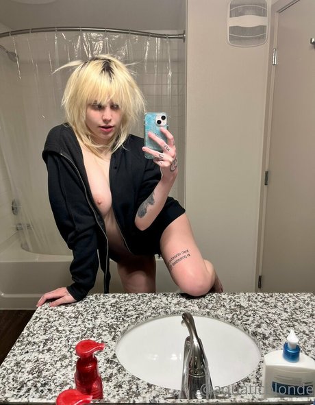 porcelainblues 完璧なモデル 写真