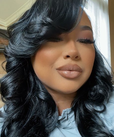 アマチュアヌードオンリーファンズ 無料ポルノ 写真