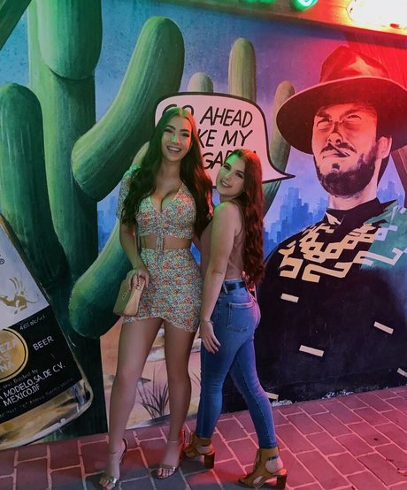 Molly Shield 高品質のポルノスター 画像