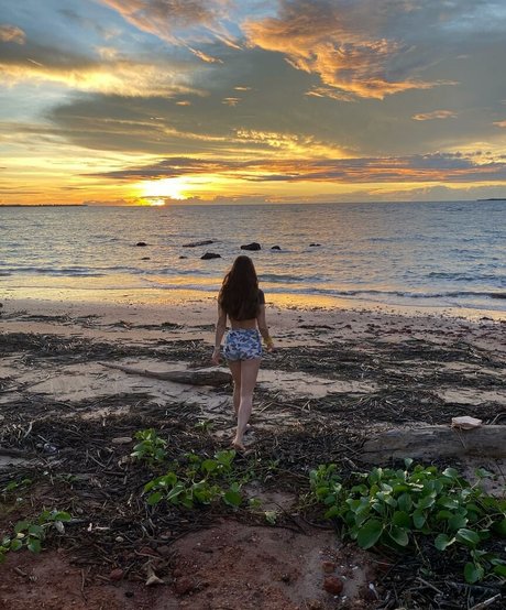 Molly Shield 美しいスター ギャラリー