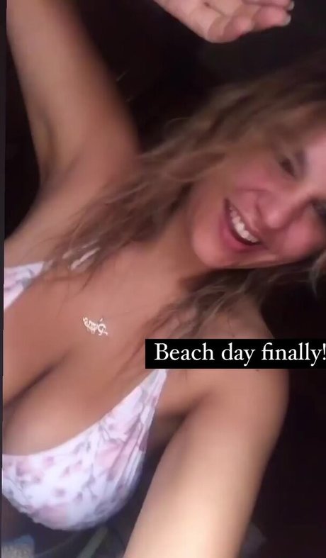 大きな黒い猫OnlyFans ホットセックス 画像