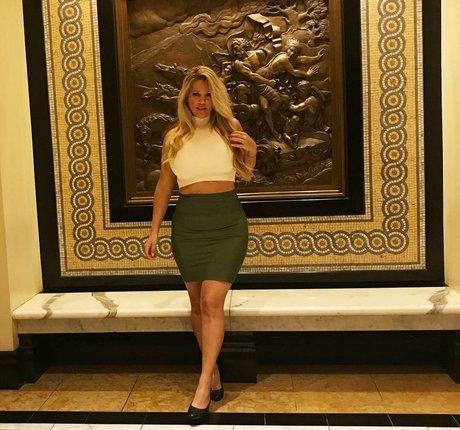 Nicolle A セクシーモデル アーカイブ