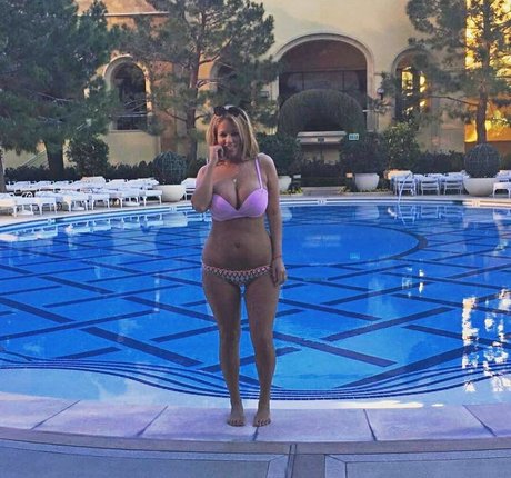 義母オンリーファンズ アートヌード ギャラリー