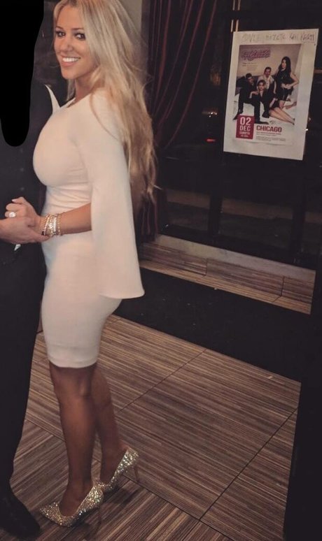 Nicolle A XXXモデル 写真