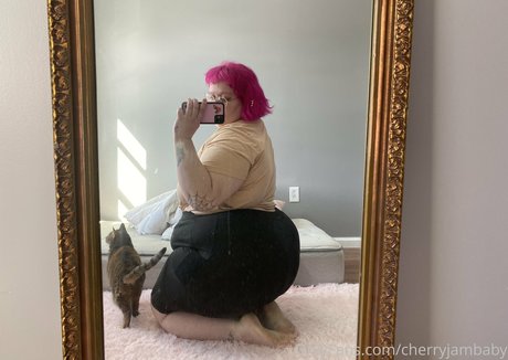 cherryjambaby ポルノモデル 写真