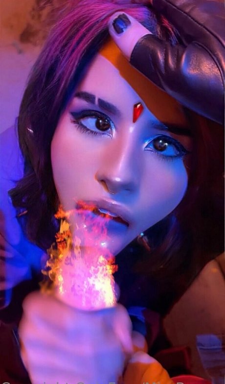 英国のティーンオンリーファン HD 写真