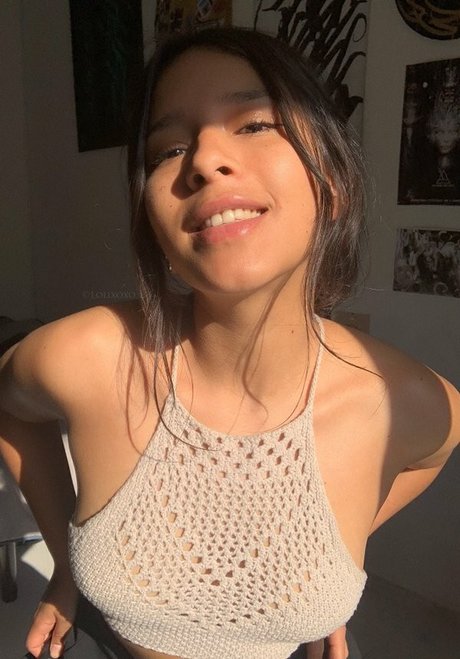 Miss Caffeine 無料女優 写真