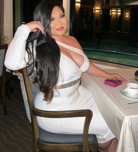 BBW 無料 オンリーファンズ パーフェクト 写真