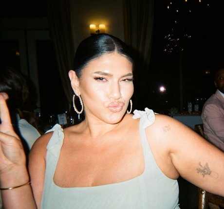 垂れ下がった熟女OnlyFans 美しいxxx アーカイブ