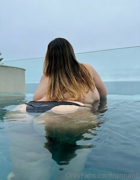 痩せたアジア人ティーン OnlyFans ヌード 画像