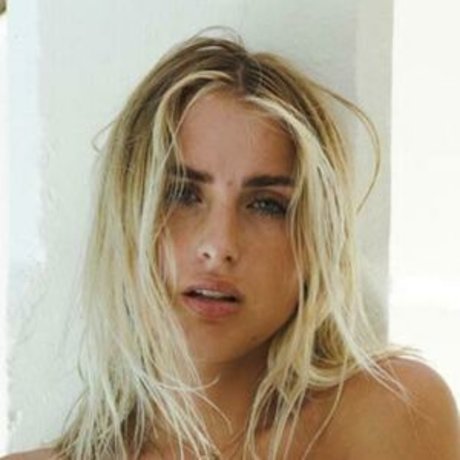 OnlyFansの写真 ヌード 画像