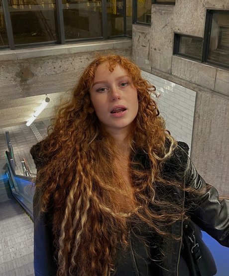 Nika Parker ポルノスター ホット ギャラリー