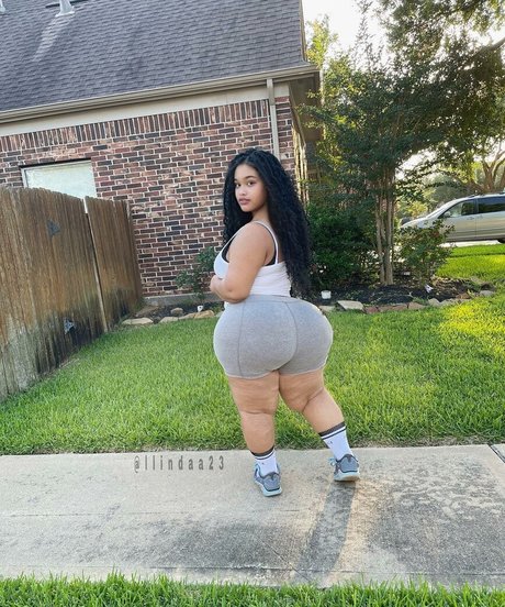 クーガーオンリーファンズ アート裸 画像