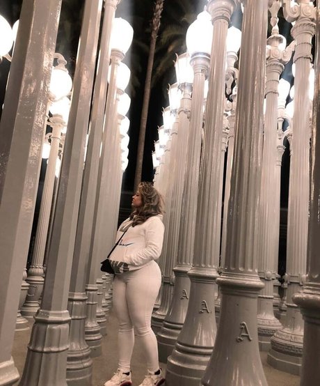 Anjadee スター ヌード ギャラリー