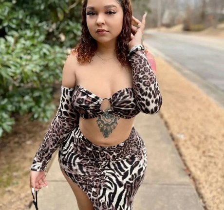 巨乳で曲線美のOnlyFans 素敵 写真