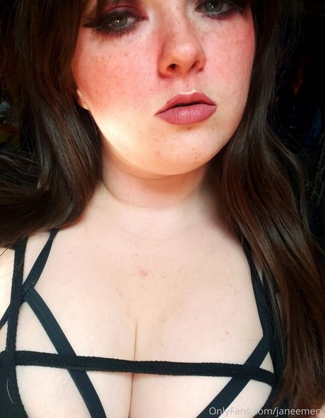 大学生のオンリーファンズ アダルト無料 写真