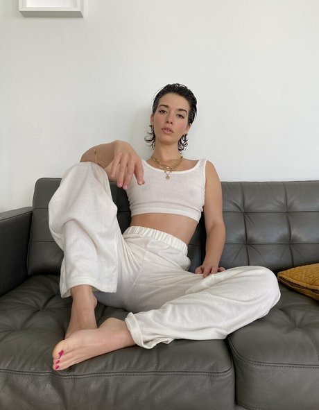 小さなオンリーファンズ アートヌード ギャラリー