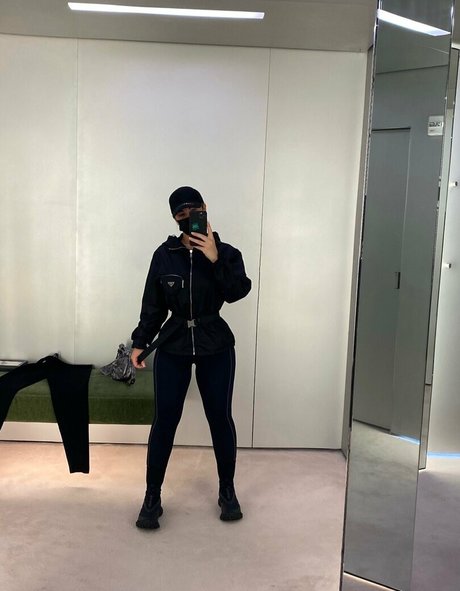 laurenpisciotta 限定モデル 写真