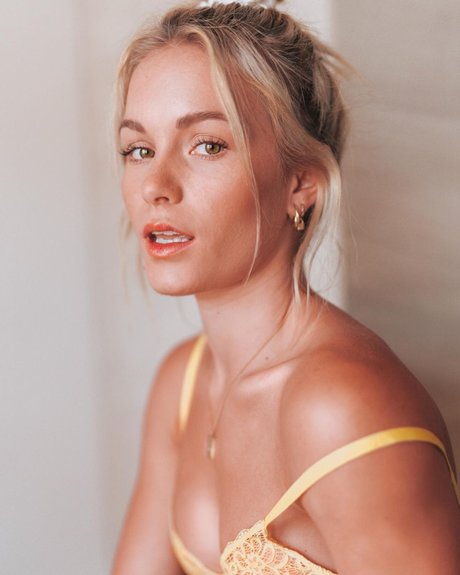 汚れた足オンリーファンズ 無料ポルノ 画像