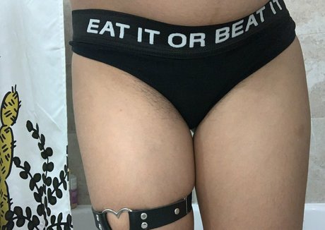 大きな黒い猫OnlyFans 無料ポルノ 写真