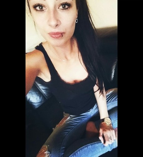 lizzzyfox xxx女優 写真