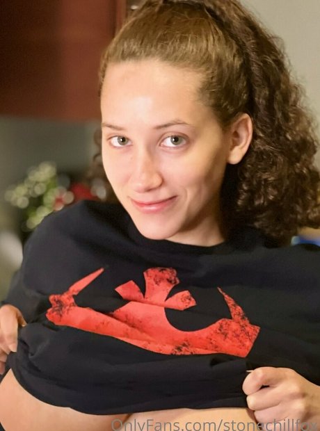 トゥインクスオンリーファンズ 無料セックス 画像