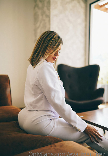 eva martinez スター 画像