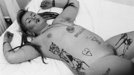 巨乳の赤毛オンリーファンズ 無料ポルノ 画像