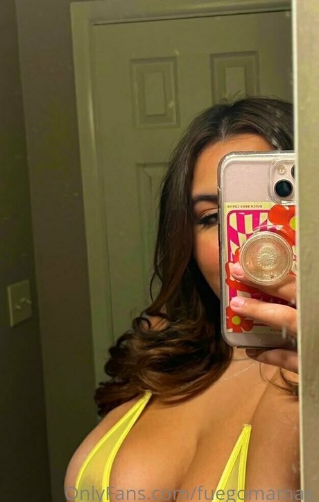 fuegomamas ヌードスター 写真