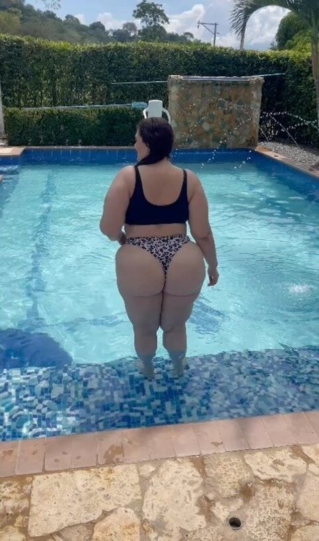 Patricia Curvy XXL ポルノスター エロティック ギャラリー