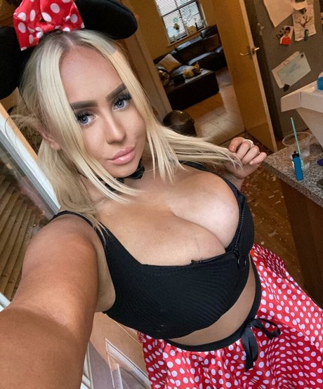 熟女乱交OnlyFans ヌード 写真