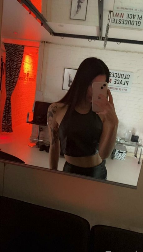 ウェブカメラ オンリーファンズ 美しいヌード ギャラリー