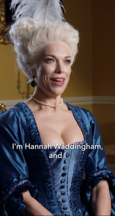 Hannah Waddingham ポルノスター ヌード 写真