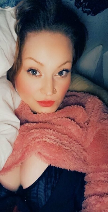 joi fully yours 可愛いモデル 画像