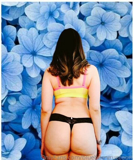 blueburryruccoon ポルノモデル 写真