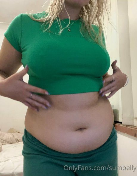 ティーン乱交OnlyFans 美しい裸 写真