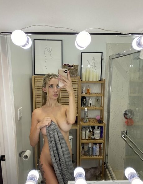 BBWキティOnlyFans セクシー裸 写真