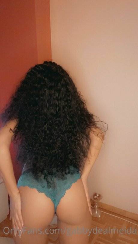 gabbydealmeida ポルノスター 写真