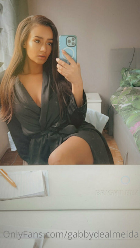 gabbydealmeida 最高のモデル アーカイブ