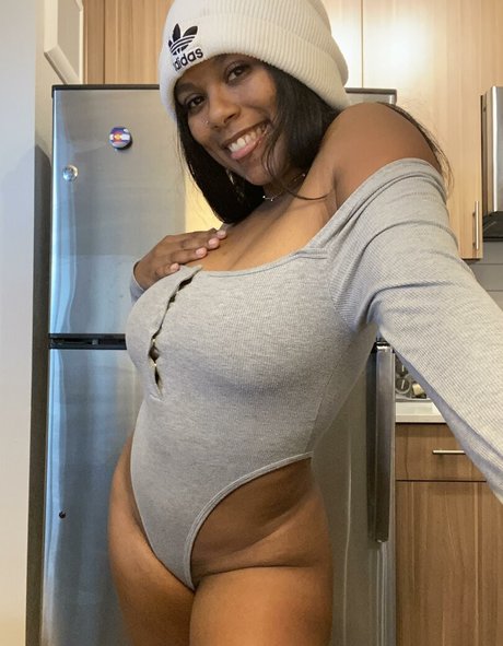 肉厚マンコオンリーファンズ ホットxxx 画像