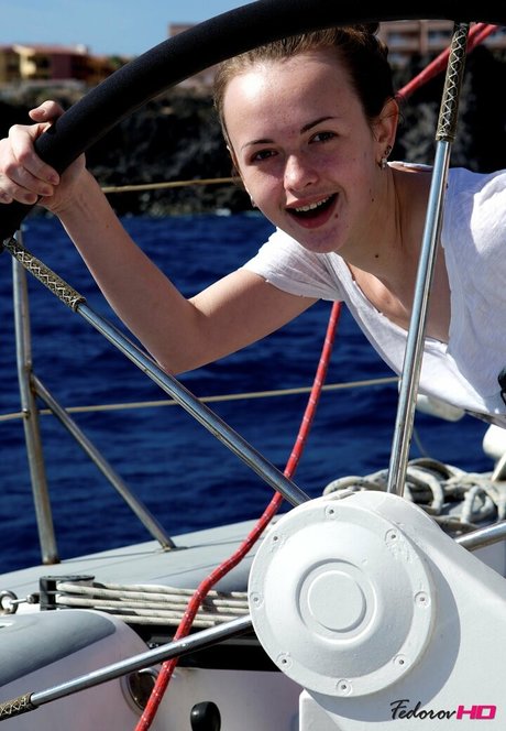 Nastya E ヌードモデル 写真