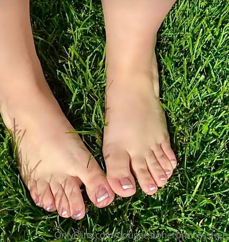 ぽっちゃり黒人OnlyFans 美しいヌード 画像